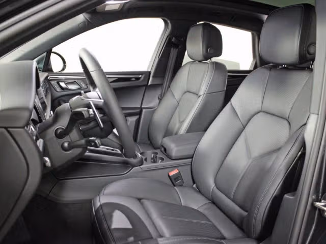 2026 Porsche Macan Base - Photo 34