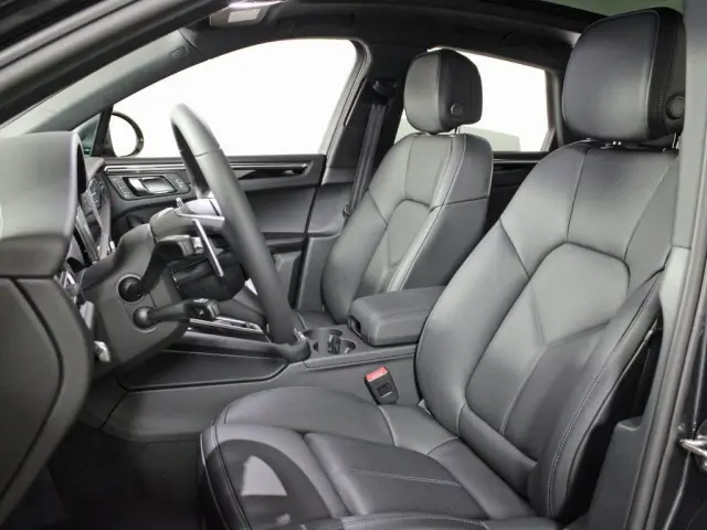 2026 Porsche Macan Base - Photo 38