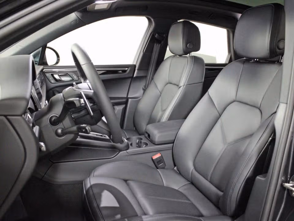 2026 Porsche Macan Base - Photo 35