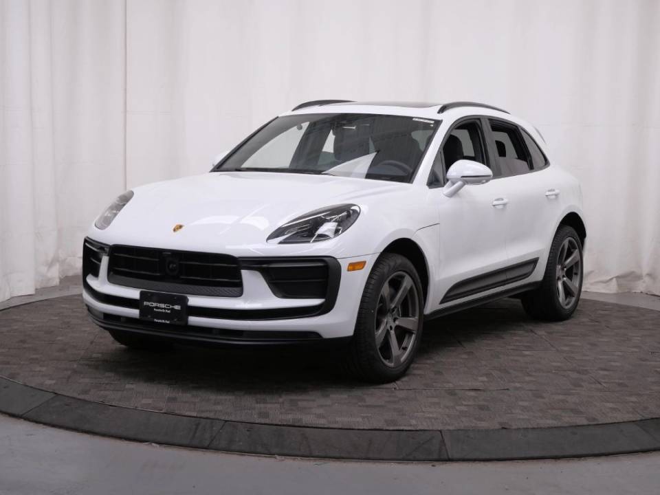 2025 Porsche Macan