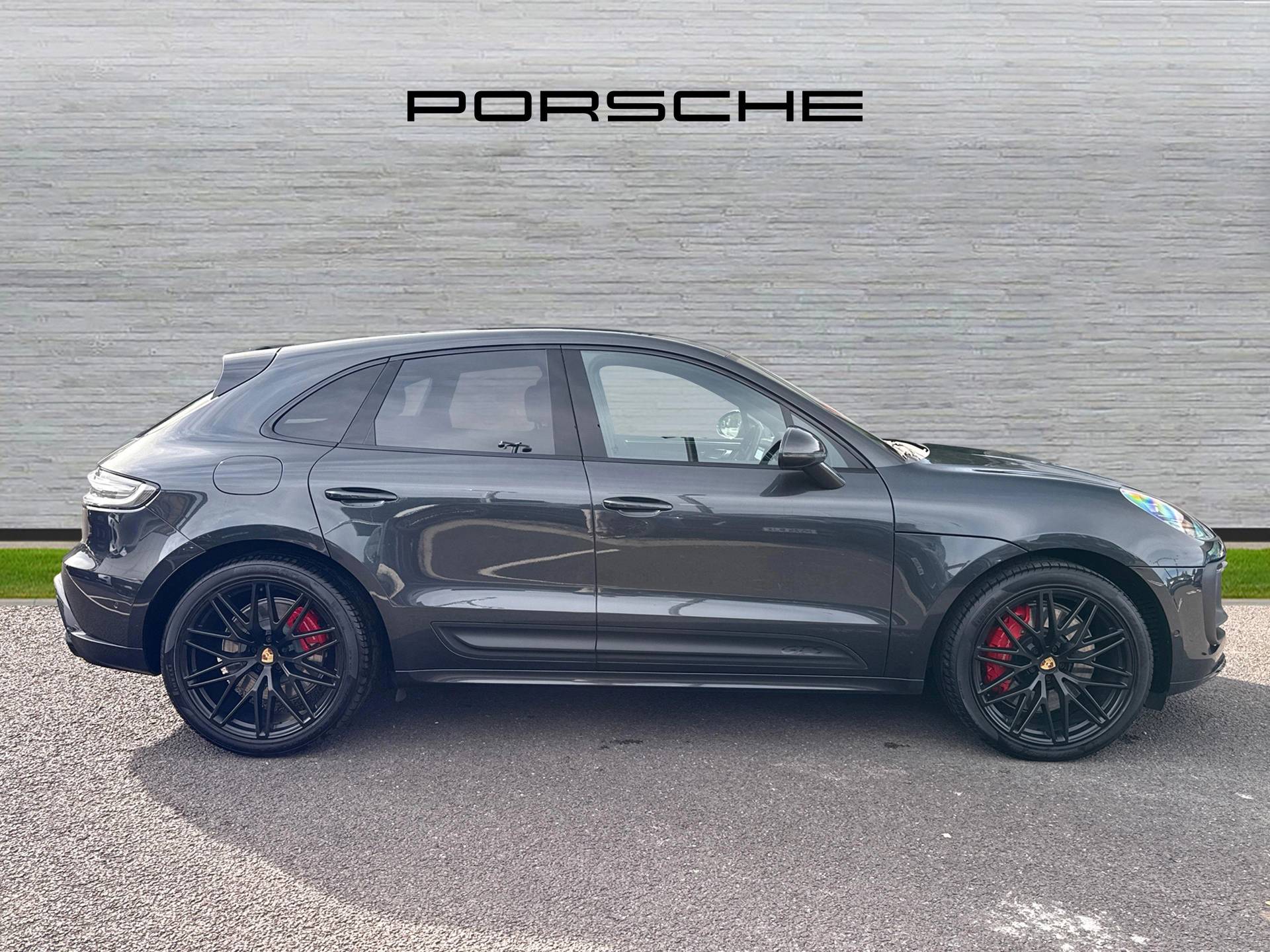Macan GTS, photo 2 of 30