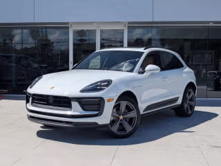 2026 Porsche Macan's photo