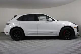 2026 Porsche Macan GTS - Photo 37