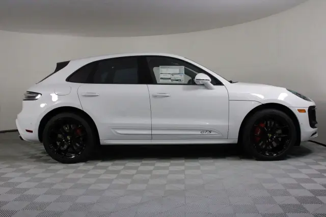 2026 Porsche Macan GTS - Photo 38