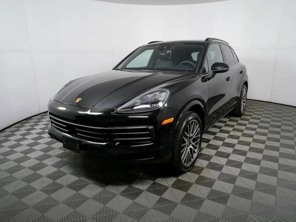 2022 Porsche Cayenne Platinum Edition