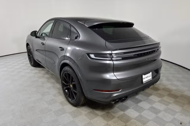 2025 Porsche Cayenne Coup Base - Photo 18