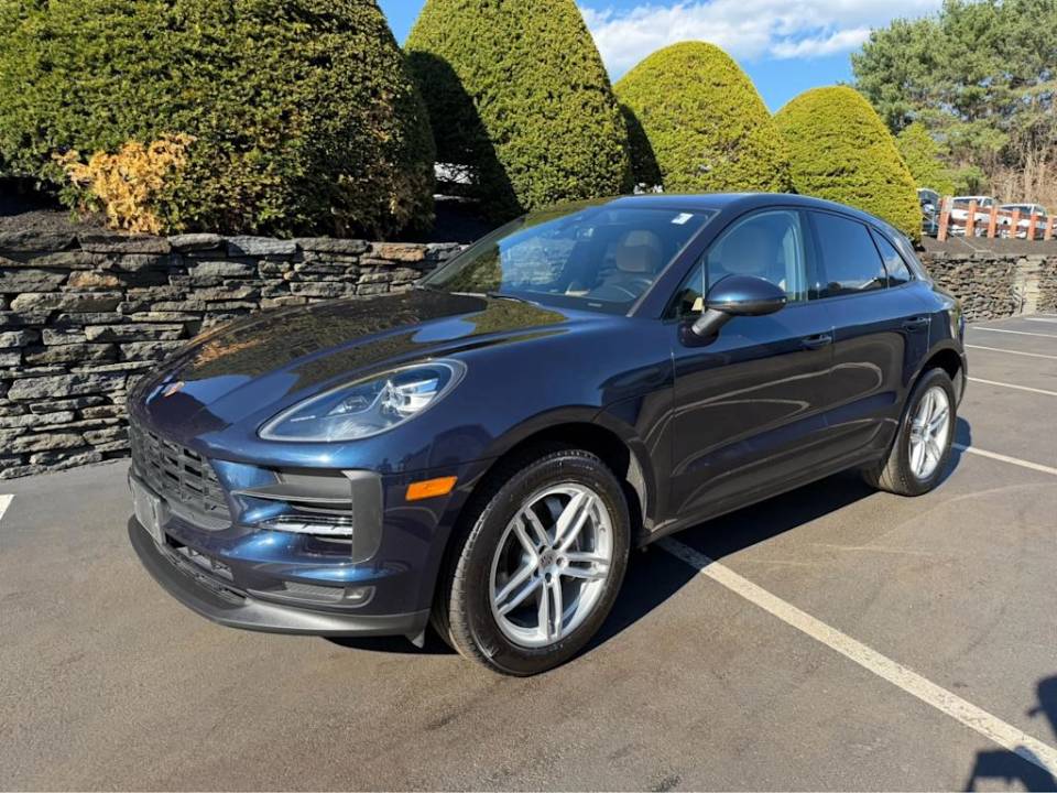 2021 Porsche Macan Base
