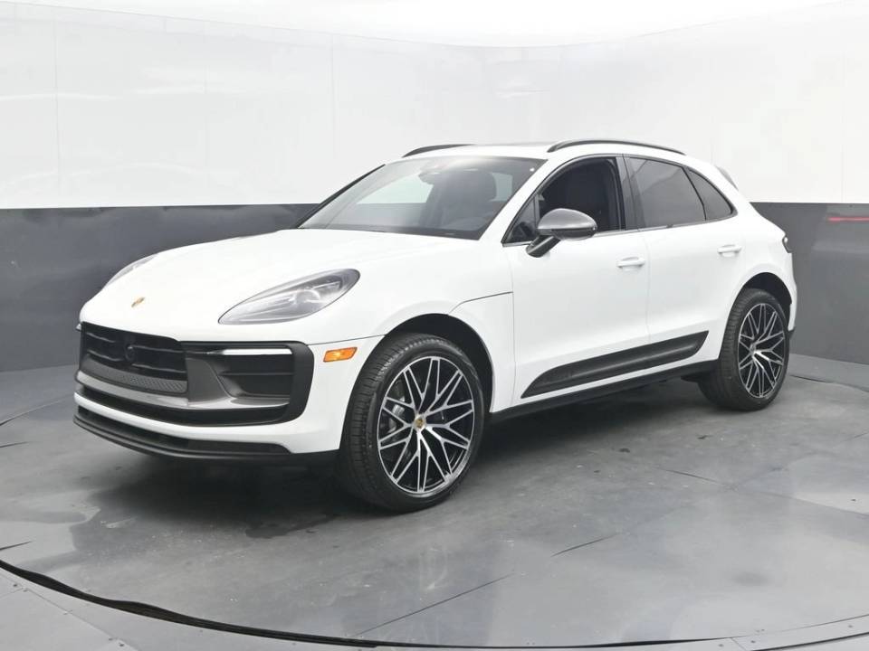 2026 Porsche Macan T