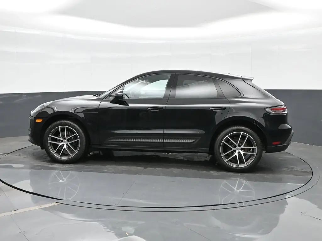2025 Porsche Macan Base - Photo 16
