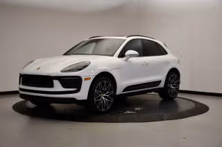 2026 Porsche Macan -'s photo