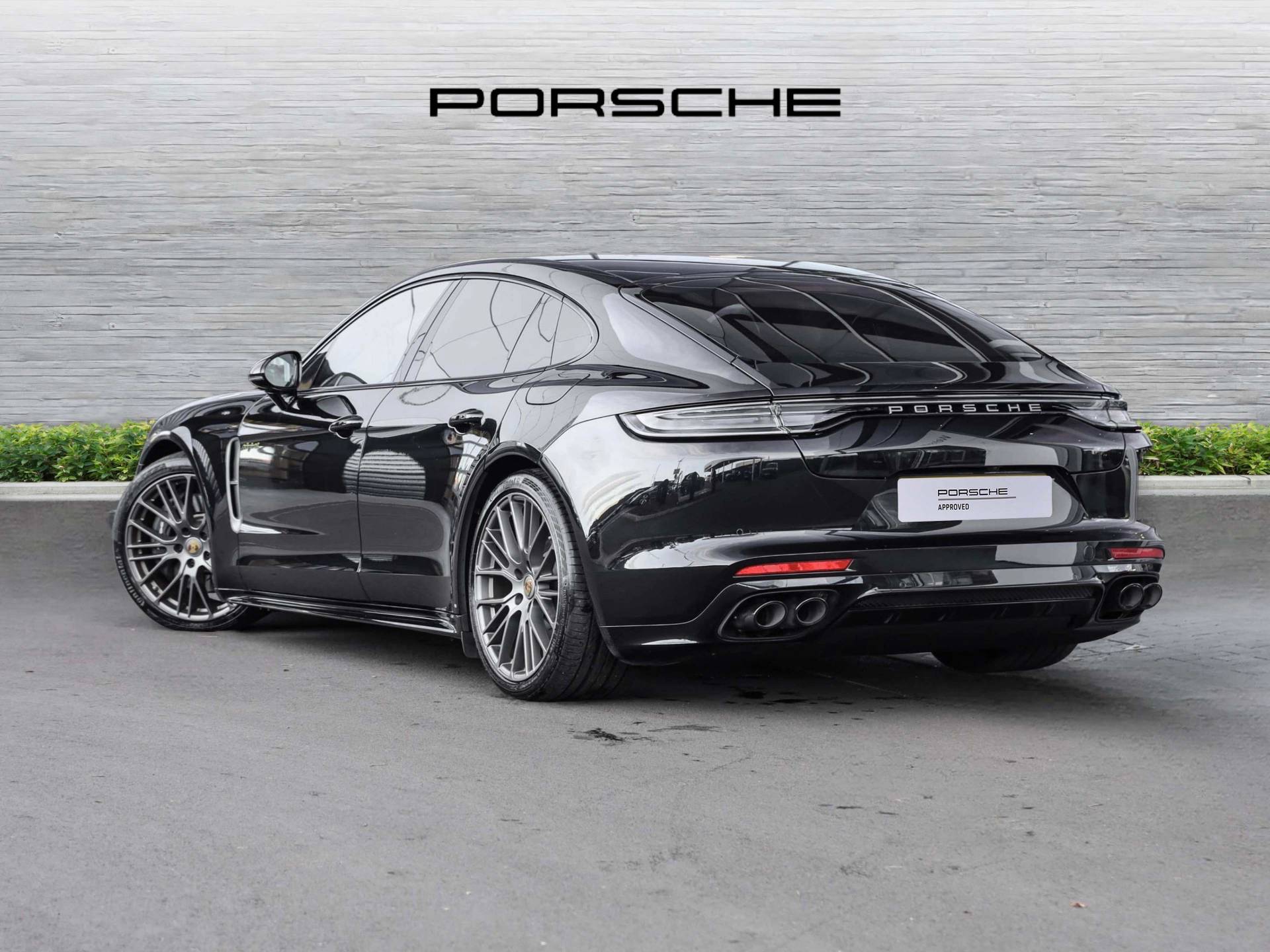 Panamera 4 E-Hybrid, photo 2 of 35