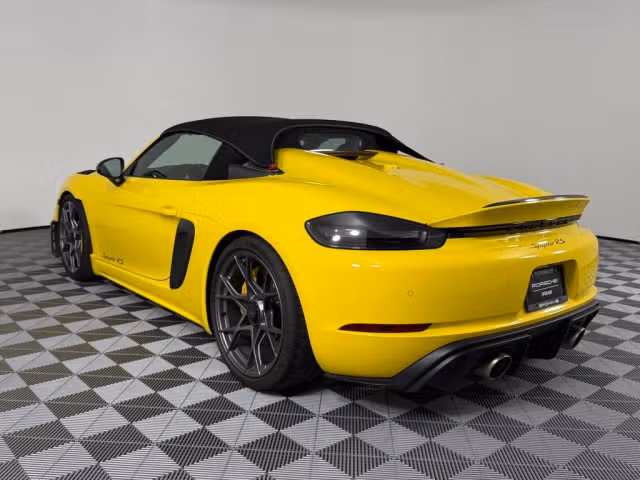 2024 Porsche 718 Spyder RS - Photo 18