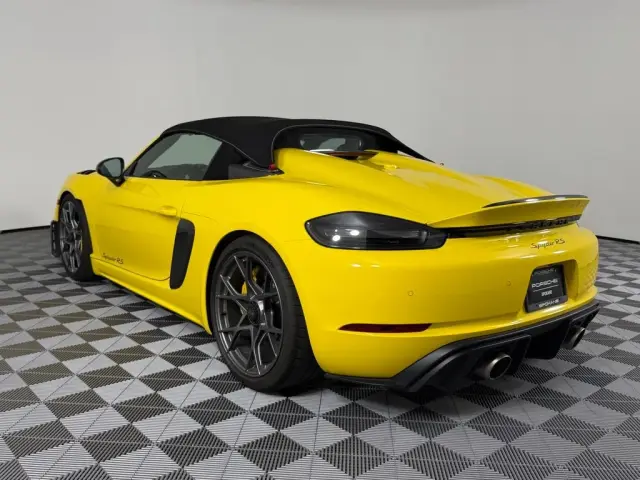 2024 Porsche 718 Spyder RS - Photo 22