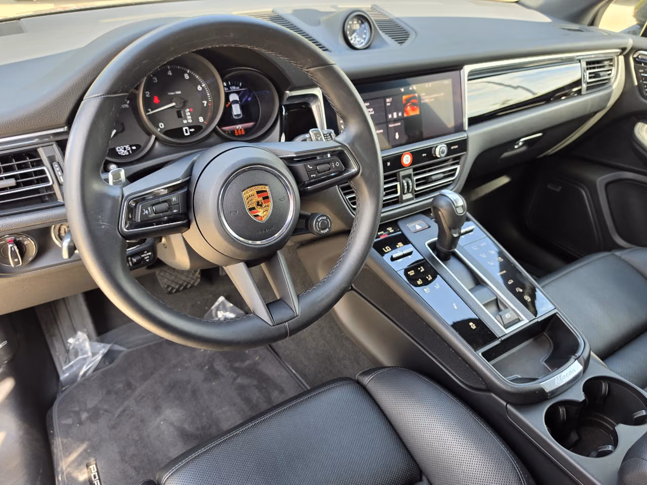 2026 Porsche Macan Base - Photo 28