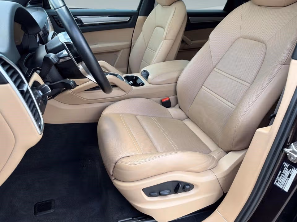 2023 Porsche Cayenne Coup 35