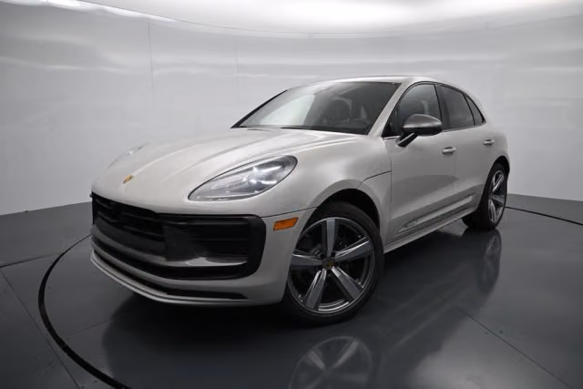 2026 Porsche Macan T
