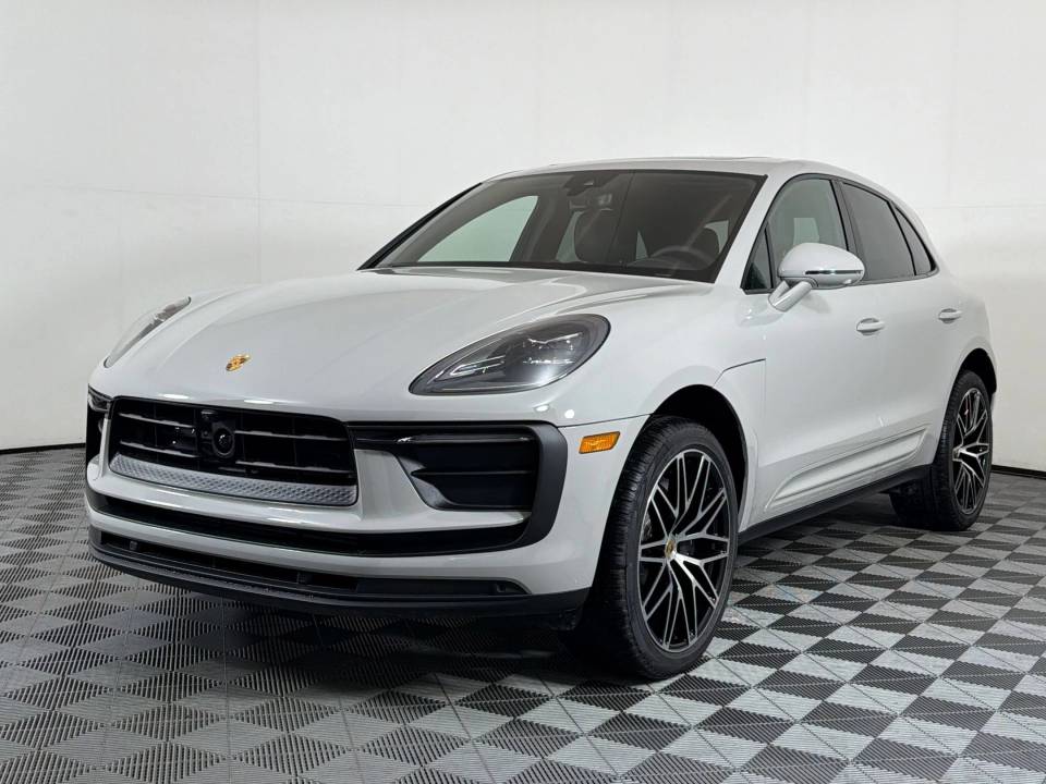 2026 Porsche Macan