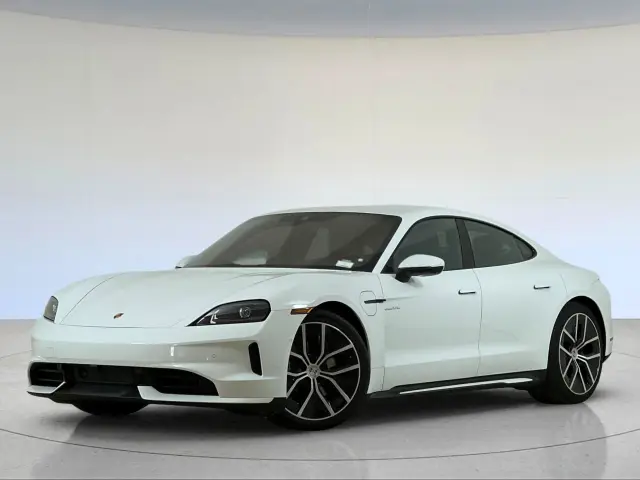 2026 Porsche Taycan Base - Photo 6