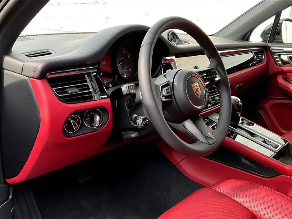 2026 Porsche Macan S - Photo 31