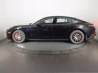 2026 Porsche Panamera Turbo E-Hybrid - Photo 9