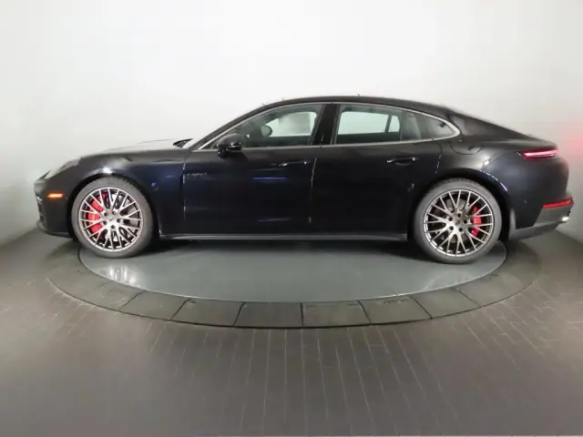2026 Porsche Panamera Turbo E-Hybrid - Photo 14
