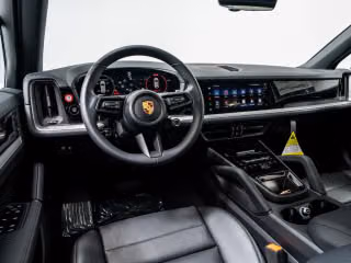 2026 Porsche Cayenne Base - Photo 25